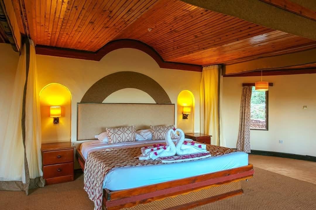 Honeymoon Safaris - Safari experience showcasing A Romantic Journey into the Wild in East Africa
